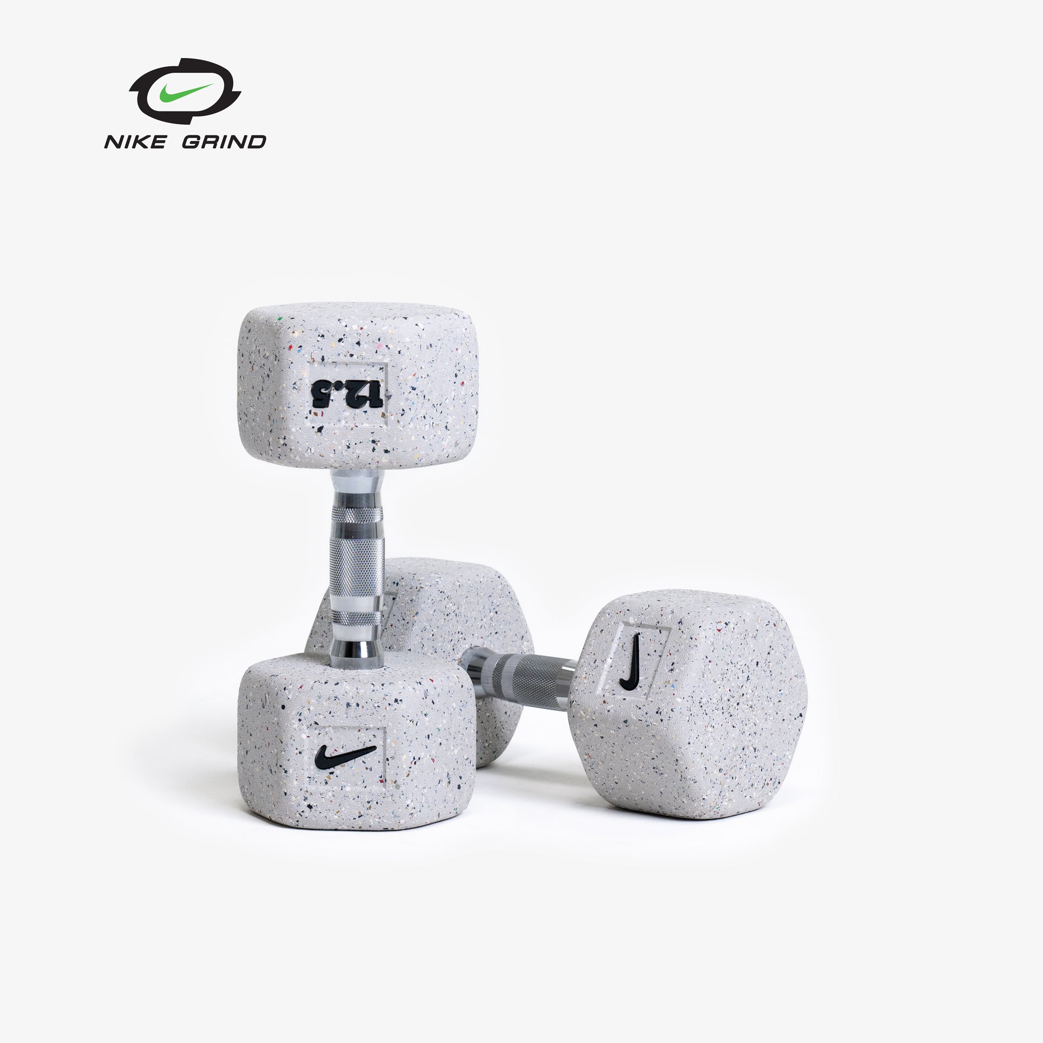 Nike Grind Dumbbells - Vendu par paire