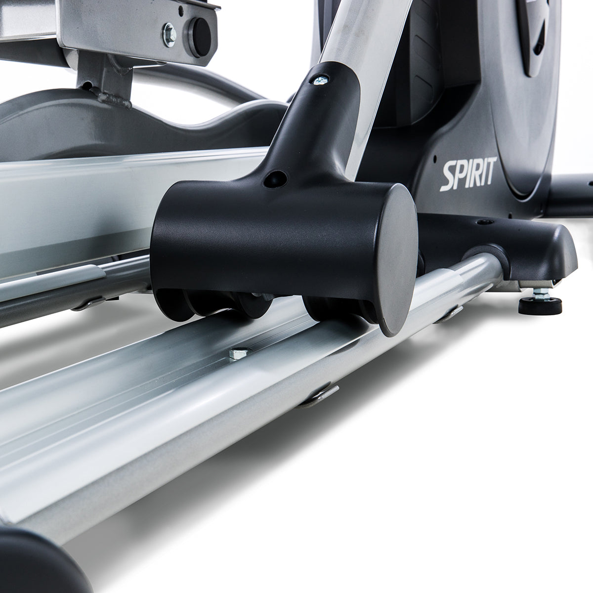 Spirit Fitness Elliptique Pro CE800ENT